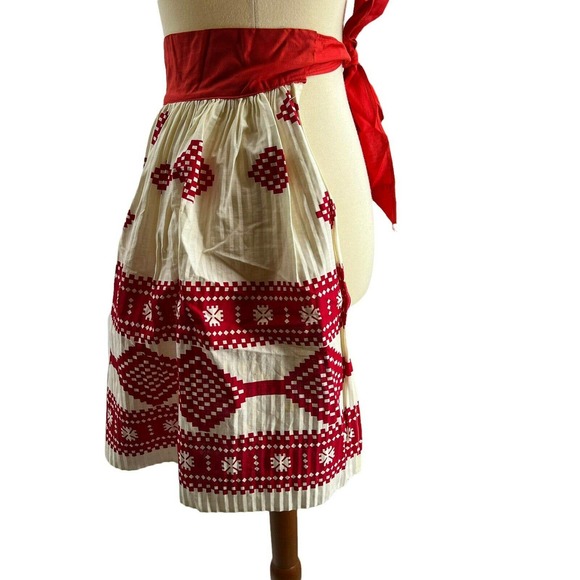 Handmade Waist Apron Cream and Red - Picture 4 of 6